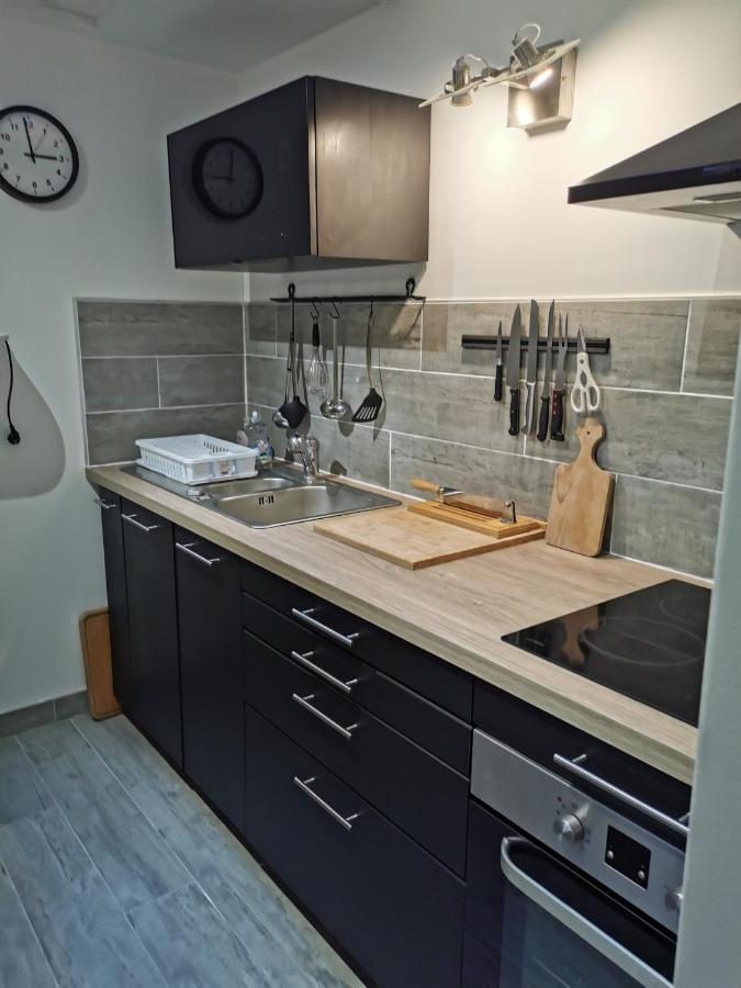 Les Papillons De St Leonard Apartment Онфльор Екстериор снимка